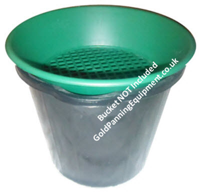 Garrett 14" Diameter 1/2" Hole Plastic Sifter - Classifier